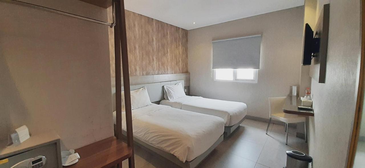 Lynn Hotel Serang Ngoại thất bức ảnh